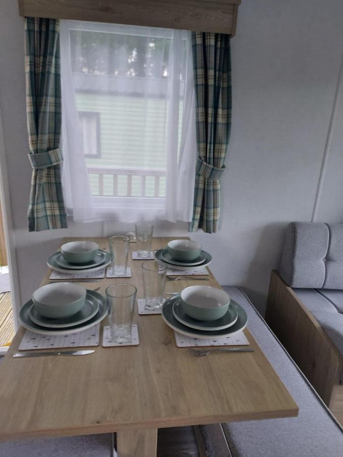 Woofles Luxury Caravan At Knaresborough Lido Eksteriør bilde